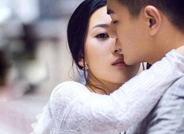 Chồng khăng khăng đòi đi du lịch một mình, vợ tìm ra lí do thì anh ta tái xanh cả mặt xin tha thứ