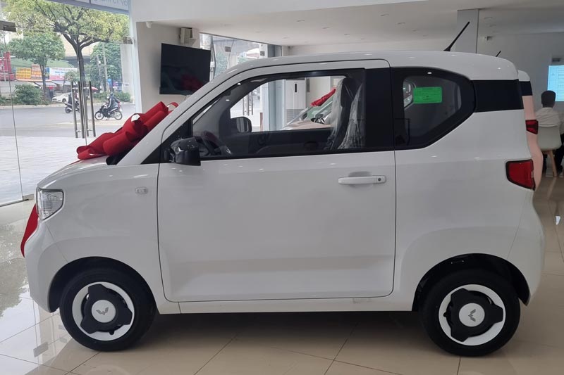 Ô tô điện rẻ nhất thị trường Việt nối đà giảm sâu chưa từng có, giá mới chỉ từ 200 triệu đồng