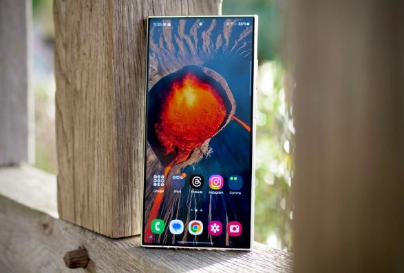 Gần 70% nói 'Không' với màn hình cong, Samsung đã đúng khi thay đổi thiết kế trên S24 Ultra