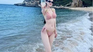 Chu Thanh Huyền diện bikini cực cháy khoe vóc dáng nuột nà giữa nghi vấn mang bầu