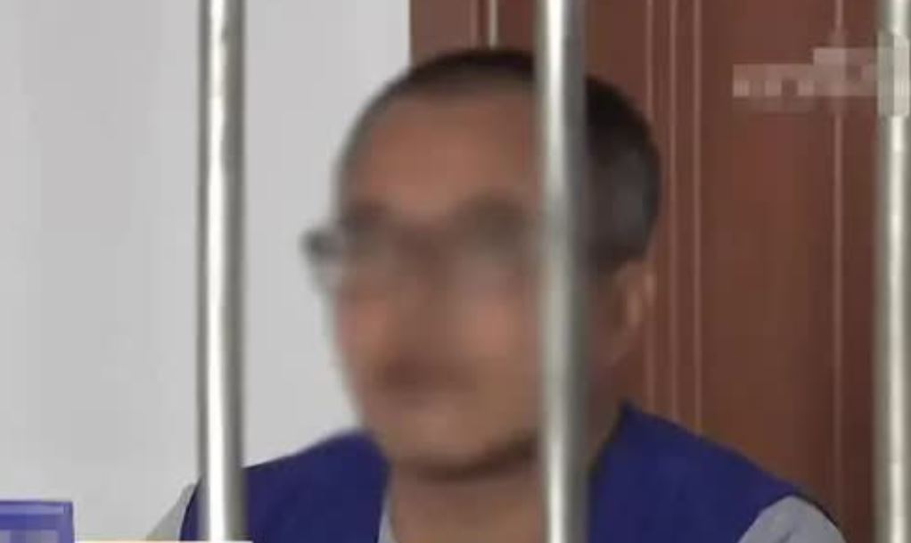 Mẹ đột ngột qua đời, câu nói của con trai 12 tuổi giúp cảnh sát vạch trần tội ác của tên chồng vờ lương thiện