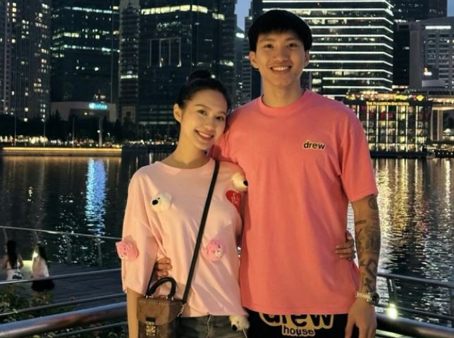 Đoàn Văn Hậu sang Singapore, Doãn Hải My có đồng hành với chồng?