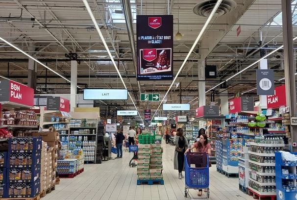 Cảnh báo 'lạm phát tiết kiệm'