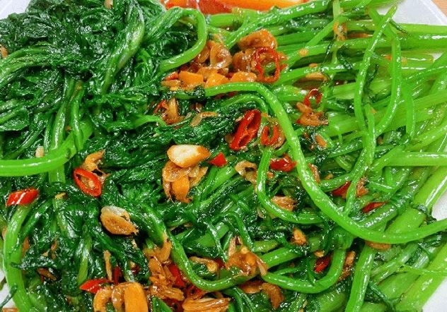 Trời mưa, ẩm, rét đậm dễ cảm lạnh hãy ăn nhiều loại rau làm món gì cũng ngon mà còn là ‘hoàng đế’ trị cảm lạnh này