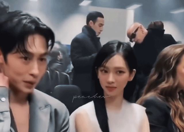 Thái độ khác hẳn của Karina trước bạn trai tài tử Lee Jae Wook và dàn nam thần ở Fashion Week: Đúng là yêu từ cái nhìn đầu tiên!