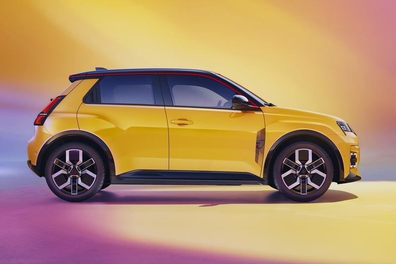 Xe hơi đẹp long lanh, công suất 148 mã lực, giá gần 640 triệu đồng