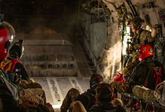 Mỹ công bố hình ảnh hiếm của C-27J Spartan làm nhiệm vụ