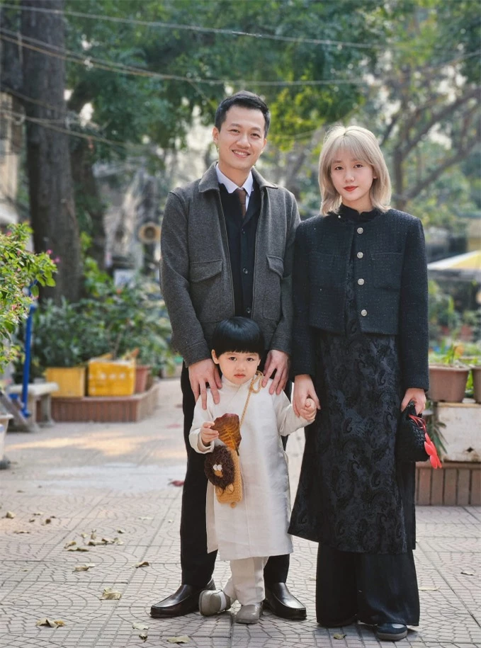 Gia đình hạnh phúc của MC Trần Ngọc