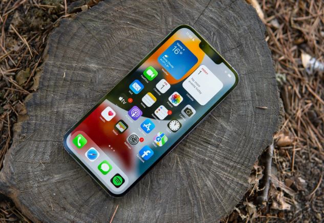 iPhone 13 Pro Max như như bèo sau Tết, trang bị, thiết kế xứng là vua iPhone cũ, Galaxy S23 lo ngại