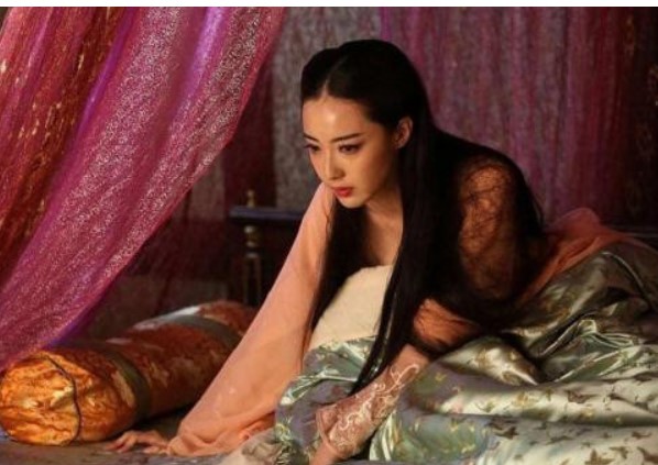 Phi tần “cắm sừng”, Hoàng đế sẽ dùng những thủ đoạn này để đối phó với bọn họ, có một thủ đoạn còn táo bạo hơn cả người hiện đại