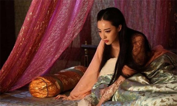 phi tần ngoại tình 0 hoàng đế, phi tần, phi tần cắm sừng vua, phi tần ngoại tình, hình phạt phi tần ngoại tình