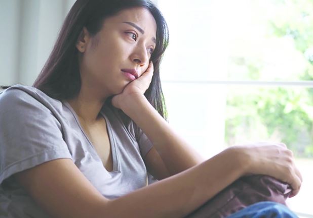 Khoảnh khắc hội bạn thân Đại học đến nhà thì thầm vào tai một câu khiến tôi vừa bế con mà vừa chảy nước mắt vì tủi thân