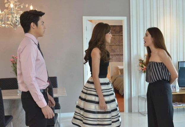 Bạn thân nhờ cùng đi đánh ghen, nhưng tôi mới là người bị sốc đến mức không thể đứng vững sau khi nhìn rõ mặt chồng của bạn và ả tiểu tam kia