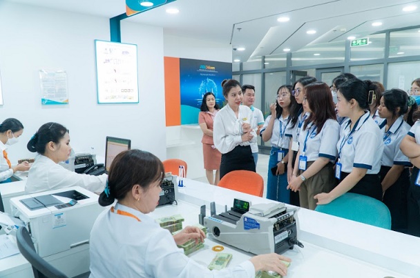 ABBANK được bình chọn là nhà tuyển dụng yêu thích 2023