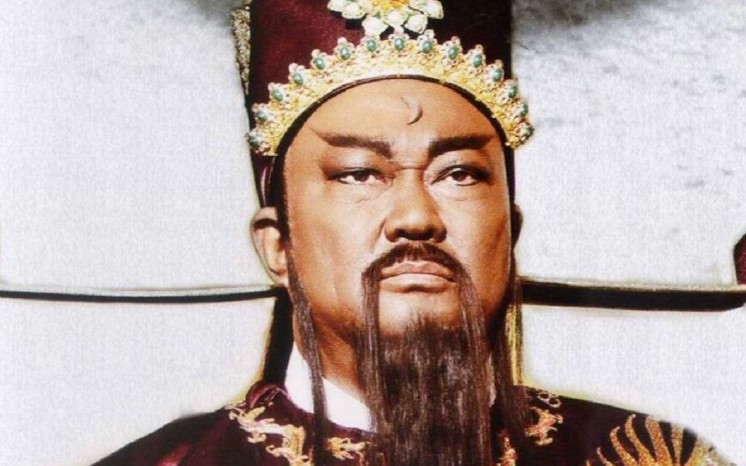 Choáng váng trước mức lương hơn 64 tỷ đồng/năm của Bao Thanh Thiên, chưa kể hậu đãi hấp dẫn đi kèm