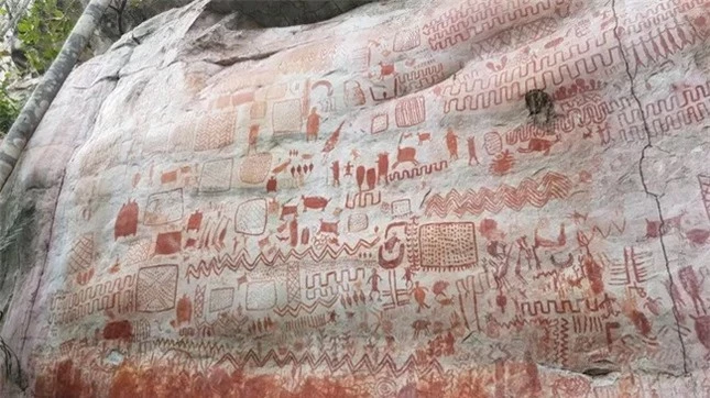 Phát hiện tác phẩm nghệ thuật trên đá tuyệt đẹp, tiết lộ con người đã định cư ở Colombia từ 13.000 năm trước ảnh 1