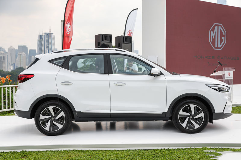 MG ZS phiên bản chạy điện ra mắt, giá gần 640 triệu đồng