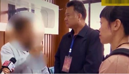 6 năm không cho chồng động vào người, nhưng sau ly hôn người phụ nữ lại đòi tái hôn, trách ngược bố chồng