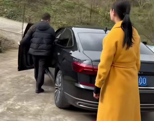 Con rể không vào nhà bố vợ suốt 8 năm, khi biết chuyện ai cũng khen anh làm đúng