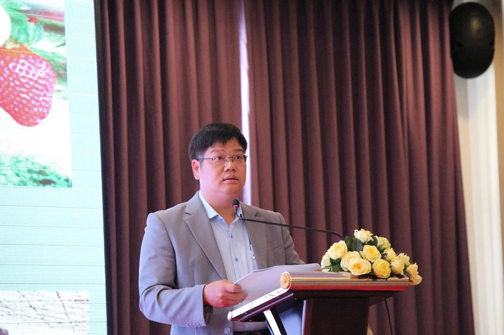 Ông Nguyễn Xuân Thắng - Trưởng Phòng Quản lý Du lịch, Sở VHTT&DL tỉnh Lâm Đồng, giới thiệu các chương trình sự kiện tiêu biểu của ngành trong năm 2024.