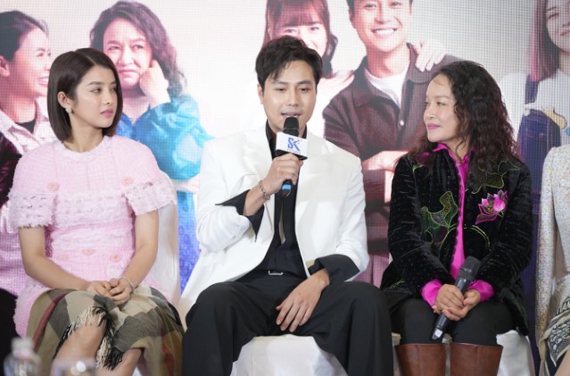 Thanh Sơn hoá thân thành "mama boy", nên duyên cùng Việt Hoa trong "Mình yêu nhau, bình yên thôi"