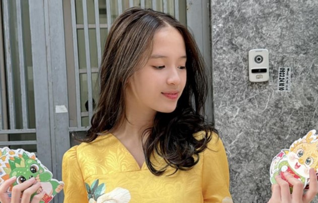 Hồng Đăng khoe con gái lớn có ngoại hình xinh như hot girl, lại còn sở hữu tài năng khiến mọi người tấm tắc khen