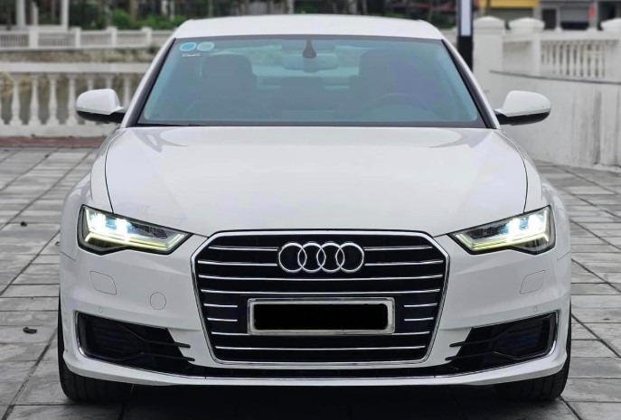 Xe sang Audi A6 lăn bánh 8 năm rao bán với giá của Mazda CX-5 ‘đập hộp’