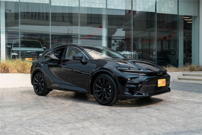 Toyota Crown Sport SUV giá hơn 2,5 tỷ đồng tại Thái Lan ảnh 2