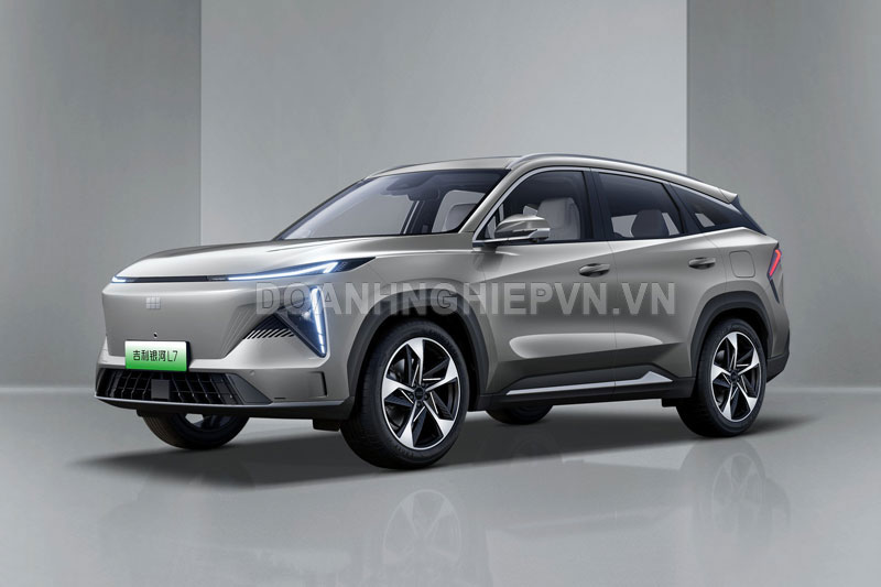 Đối thủ của Hyundai Tucson, Honda CR-V ra mắt với công suất 390 mã lực, tiêu thụ 1,3 lít xăng/100 km, giá 410 triệu đồng