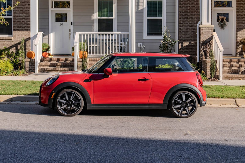 Bảng giá xe MINI tháng 3/2024