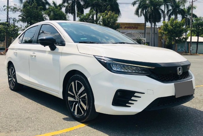 Honda City bản full lăn bánh 3 năm rao bán giá bao nhiêu?