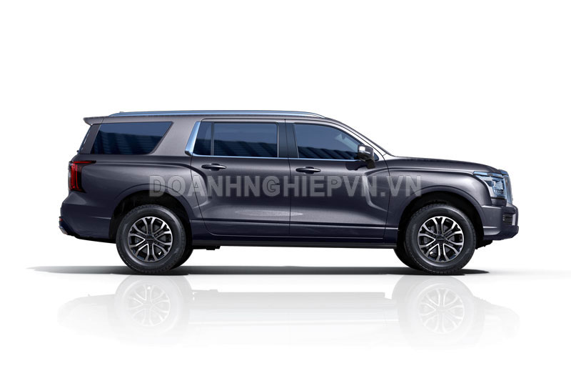 Hãng xe vừa vào Việt Nam giới thiệu SUV địa hình dài hần 5,2 mét, giá hơn 480 triệu đồng