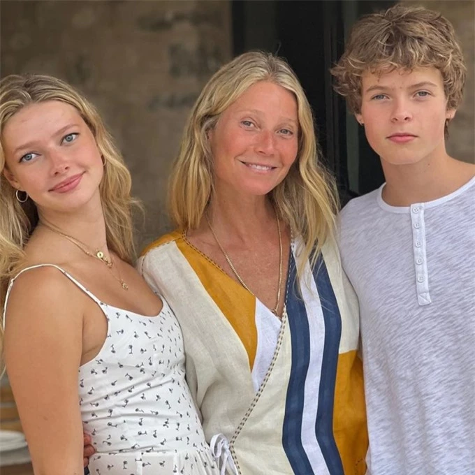 3 mẹ con Gwyneth Paltrow