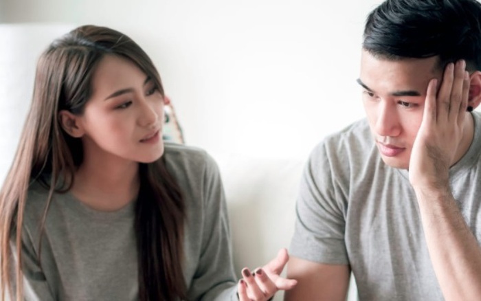 Từ ngày cô hàng xóm chuyển đến ở, vợ tôi "biến hình" cứ như siêu nhân, lý do cô ấy tiết lộ càng khiến tôi hoang mang hơn