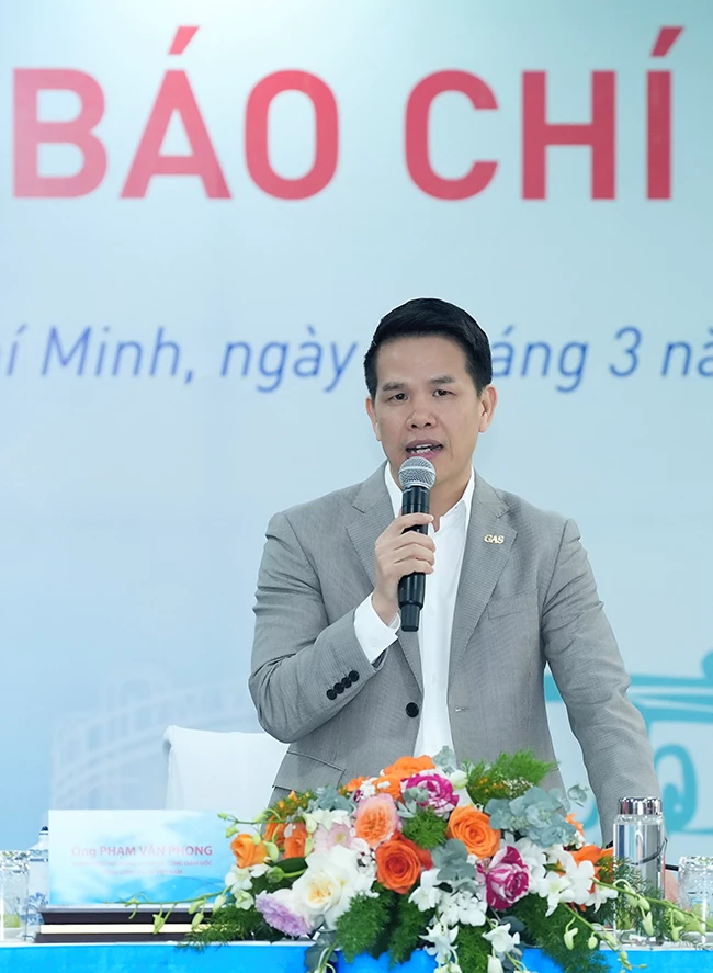 Ông Phạm Văn Phong, Tổng Giám đốc PV GAS, trao đổi thông tin với báo chí vào chiều 5/3.