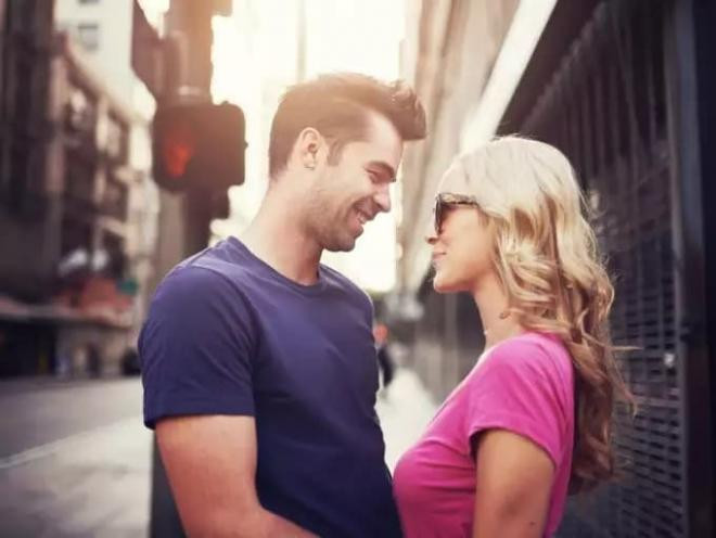 Mẹo tâm lý giúp bạn có sức hút, khiến chàng muốn theo đuổi và chinh phục bạn hơn