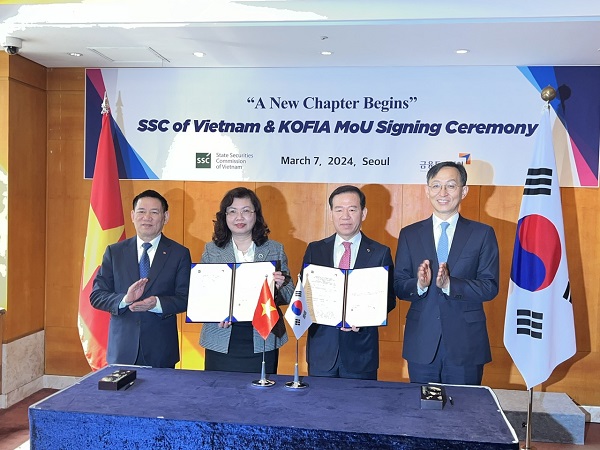 N&#xE2;ng kim ng&#x1EA1;ch th&#x1B0;&#x1A1;ng m&#x1EA1;i Vi&#x1EC7;t - H&#xE0;n l&#xEA;n 150 t&#x1EF7; USD v&#xE0;o 2030