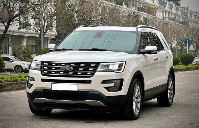 Lăn bánh 7 năm, Ford Explorer cũ xuống giá còn ngang ngửa Territory 'đập hộp'