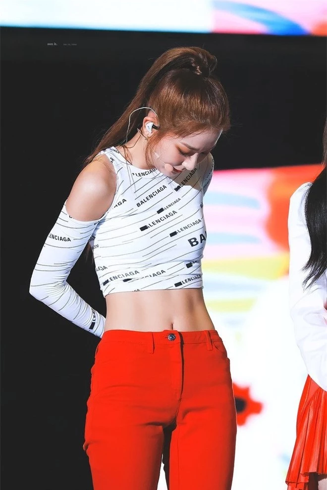 Netizen công nhận đây là những nữ idol Kpop có body "chiến đét": Lisa, Jennie có bằng mỹ nhân số 7? - Ảnh 4.