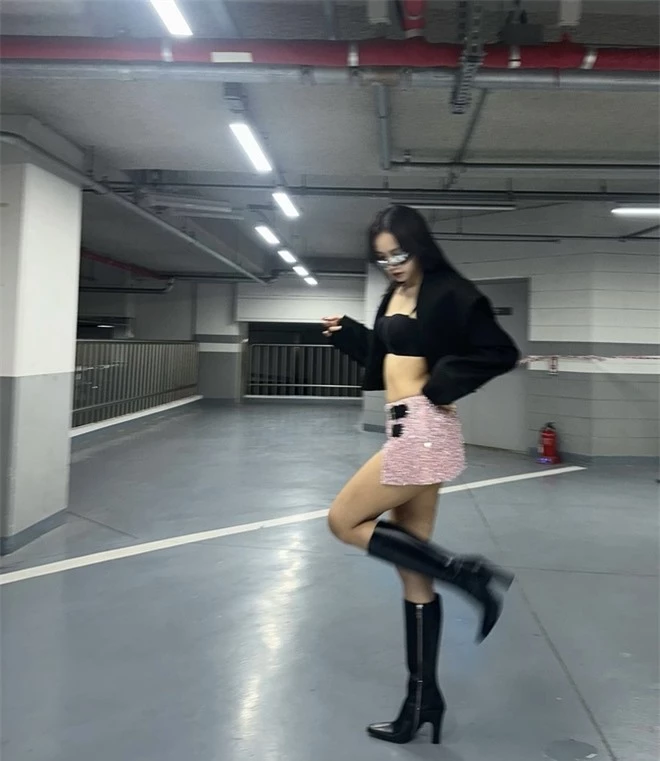 Netizen công nhận đây là những nữ idol Kpop có body "chiến đét": Lisa, Jennie có bằng mỹ nhân số 7? - Ảnh 1.