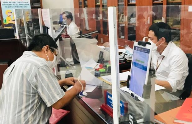 Tiêu chuẩn chức danh công chức lãnh đạo, quản lý trong cơ quan hành chính nhà nước