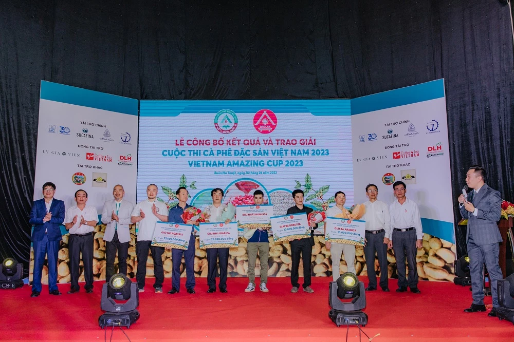Công bố và trao giải cuộc thi Cà phê đặc sản Việt Nam 2023.