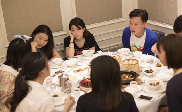 Cuộc họp lớp sau 20 năm khiến tôi hiểu ra 4 sự thật về cuộc sống: Yếu tố thứ 3 quyết định lớn đến thành bại của đời người