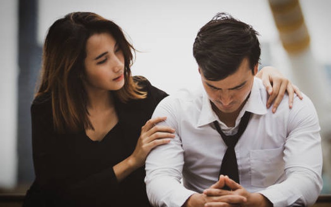 Vừa thấy mặt người yêu tôi, mẹ đã giận dữ đòi "tống cổ" tôi ra đường nếu như vẫn cứng đầu yêu anh