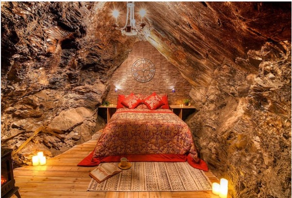 Kỳ thú khách sạn sâu 419 mét dưới lòng đất