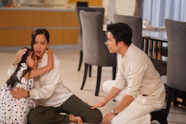 Câu hỏi của con gái khiến tôi vội vã từ chối lời cầu hôn của bạn trai