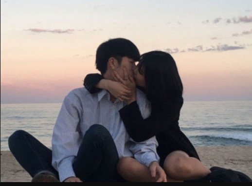 Mua nhà mua xe cho bạn trai kém 14 tuổi, người phụ nữ U40 khẳng định: “Đó là tình yêu đích thực”