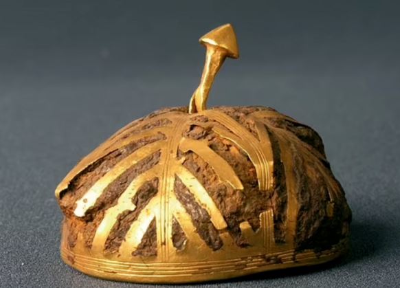 Kho báu 3.000 năm tuổi làm từ kim loại bên ngoài Trái đất