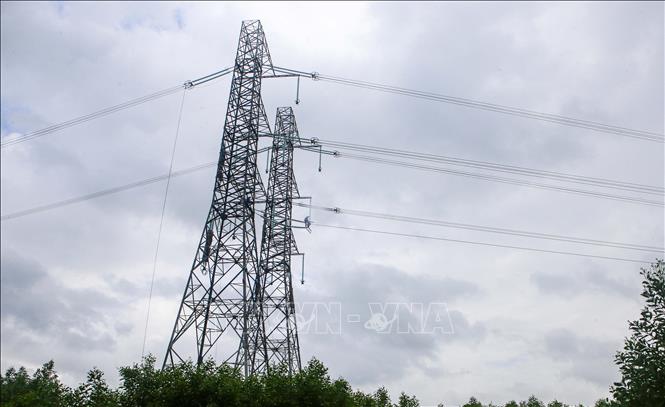 Kiểm tra thực tế tiến độ thi công Dự án đường dây 500kV mạch 3