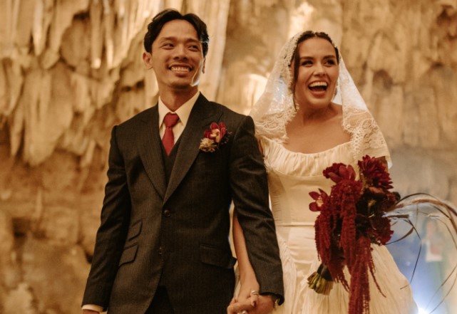 Danh tính dâu xinh rể xịn làm lễ cưới gây sốt trong hang động ở Quảng Ninh: Đàng gái gây bất ngờ khi tự lo liệu từ A-Z